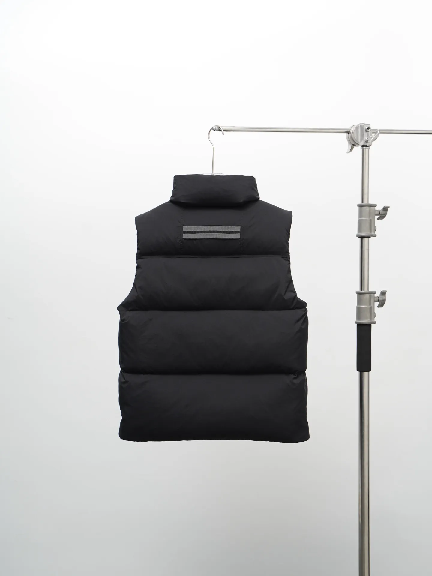 P560 CANADA GOOSE Canada Goose Lawrence Men's Black Black Label Down Vest Down Jacket 2804MB